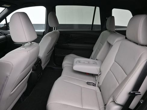Certified 2024 Honda Passport EX-L image 26