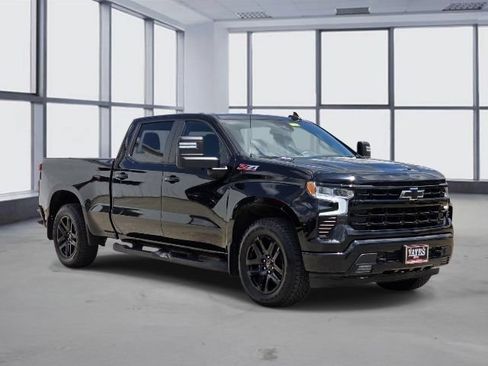 Used 2024 Chevrolet Silverado 1500 RST w/ Z71 Off-Road Package AWD/4WD image 3