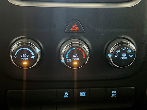 Used 2021 RAM 1500 Classic Warlock RWD image 11