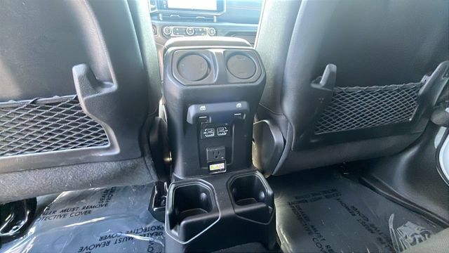 Used 2026 Jeep Gladiator Mojave AWD/4WD image 23
