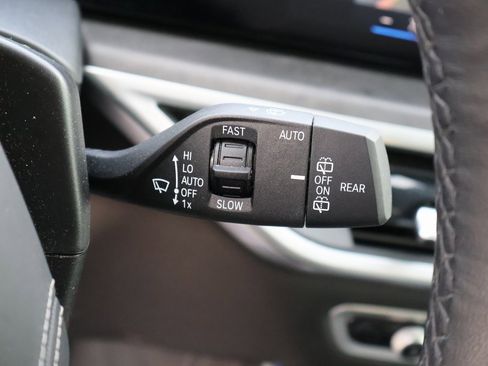 Used 2023 BMW X7 xDrive40i w/ Premium Package image 35