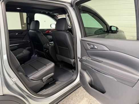 Used 2025 Chevrolet Traverse Z71 w/ Driver Confidence Package image 27