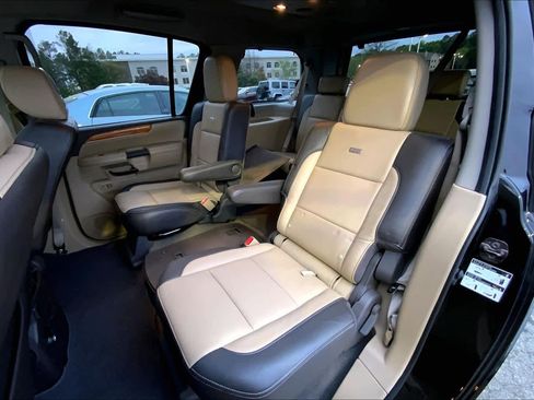 Used 2014 Nissan Armada Platinum w/ Platinum Reserve Package image 19