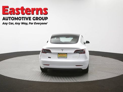 Used 2022 Tesla Model 3 Long Range AWD/4WD image 31