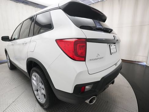 Certified 2025 Honda Passport EX-L image 35