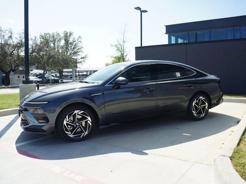 New 2026 Hyundai Sonata SEL FWD image 4