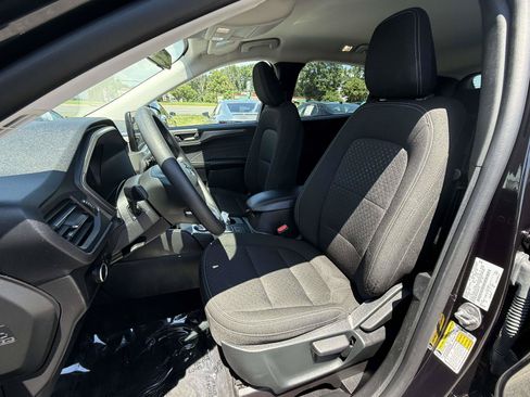 Certified 2025 Ford Escape Active AWD/4WD image 22