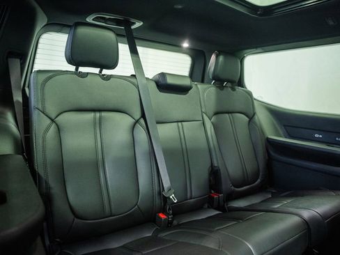New 2026 Jeep Grand Wagoneer Limited AWD/4WD image 37