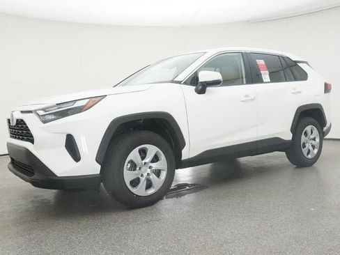 New 2025 Toyota RAV4 LE image 17