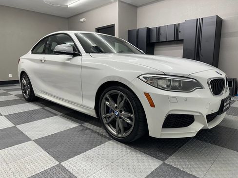 Used 2017 BMW M240i xDrive Coupe image 7