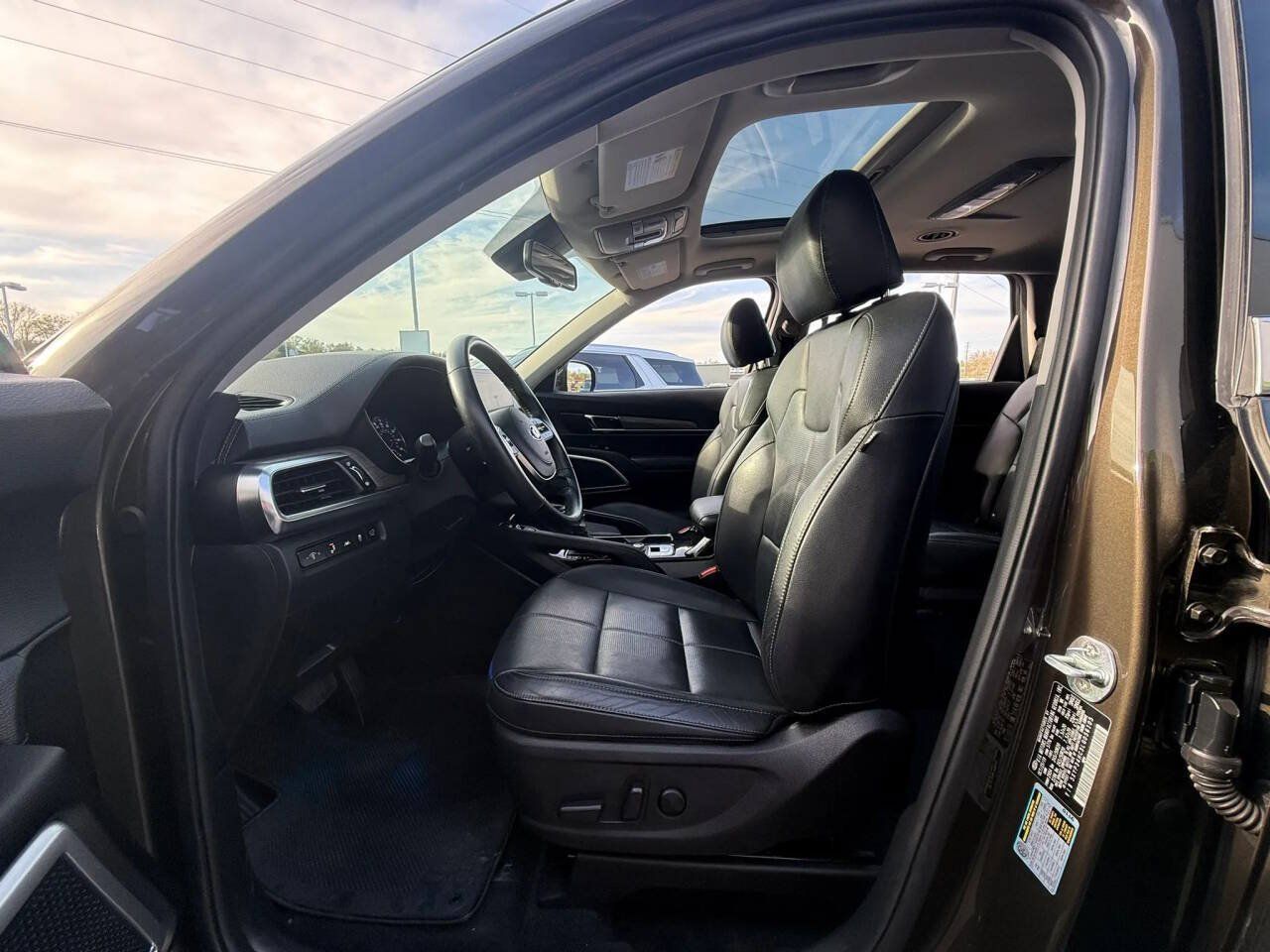 Used 2020 Kia Telluride EX w/ EX Premium Package FWD image 10