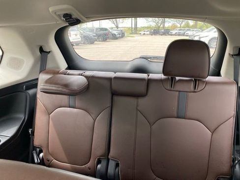 Used 2024 Honda Pilot Elite image 5
