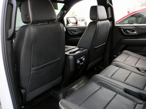 Used 2024 GMC Yukon SLT image 27