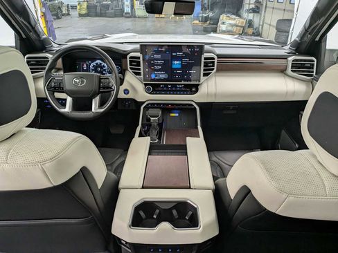 Used 2022 Toyota Tundra Capstone image 17