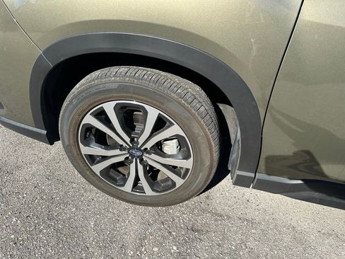 Used 2024 Subaru Forester Limited image 11