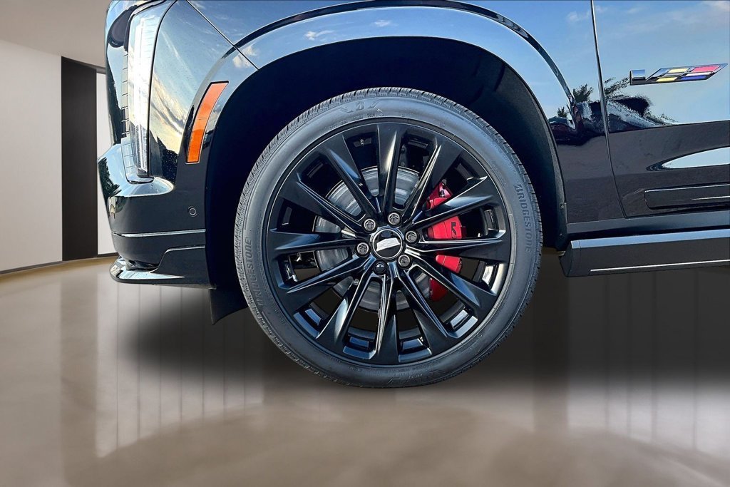 New 2026 Cadillac Escalade V AWD/4WD image 12
