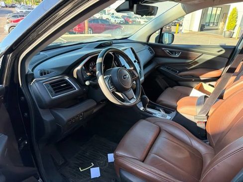 Used 2023 Subaru Ascent Touring AWD/4WD image 4