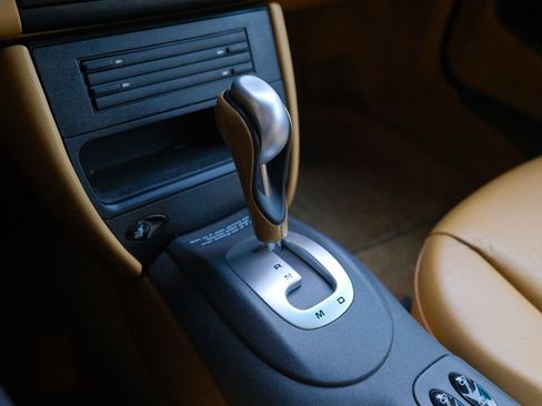 Used 1999 Porsche 911 Carrera image 21