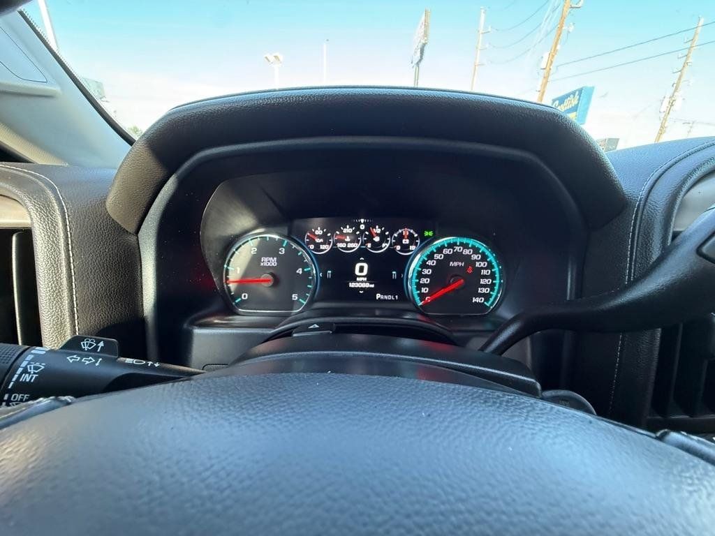 Used 2019 GMC Sierra 2500 Denali w/ Duramax Plus Package AWD/4WD image 23