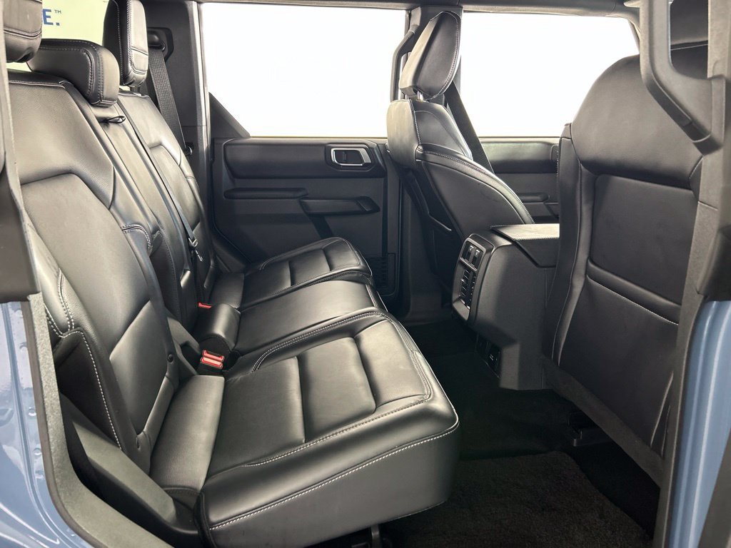 Used 2025 Ford Bronco Outer Banks AWD/4WD image 22