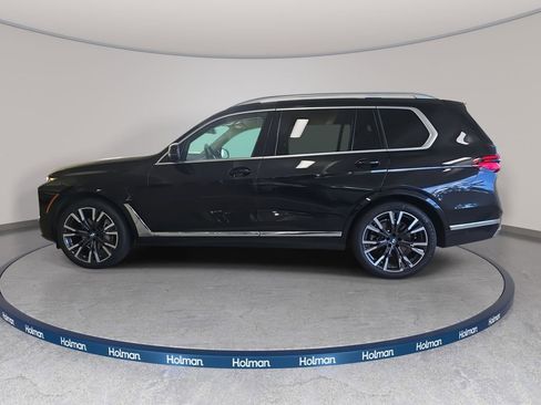 Certified 2025 BMW X7 xDrive40i image 9