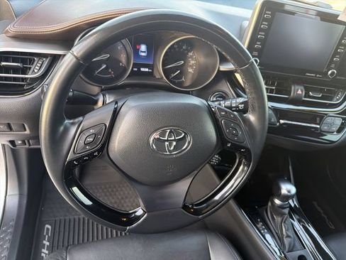 Certified 2019 Toyota C-HR Limited FWD image 16