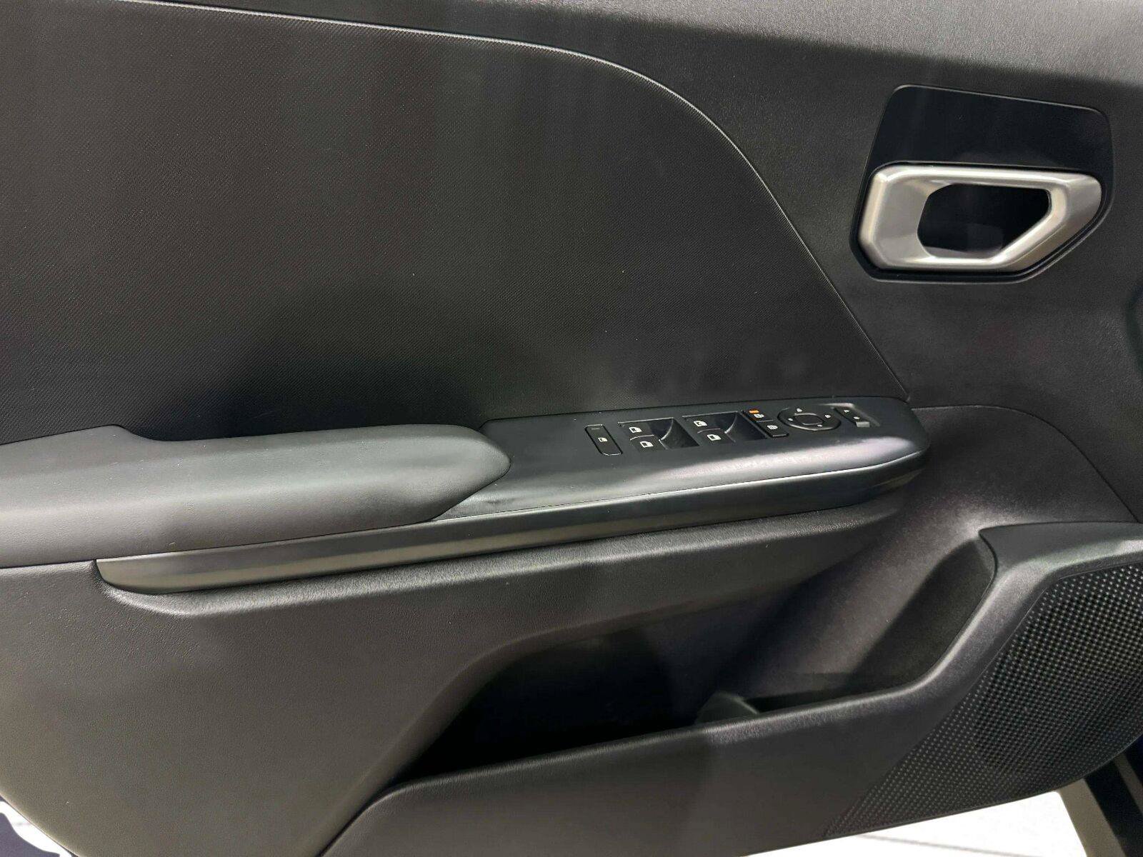 Used 2026 Kia K4 FWD image 21