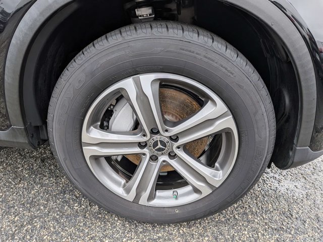Used 2021 Mercedes-Benz GLC 300 image 11