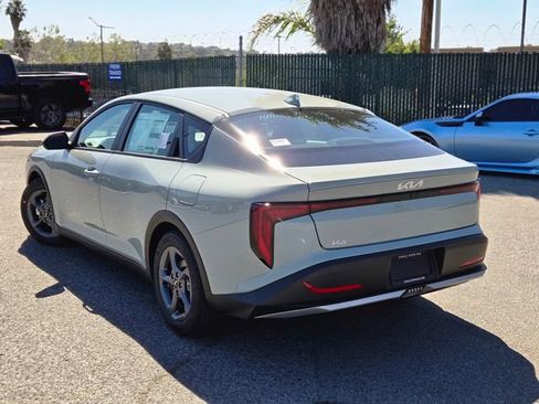 New 2026 Kia K4 FWD image 10
