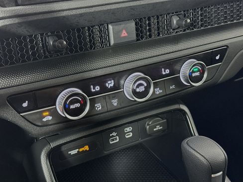 Certified 2024 Honda CR-V EX image 15