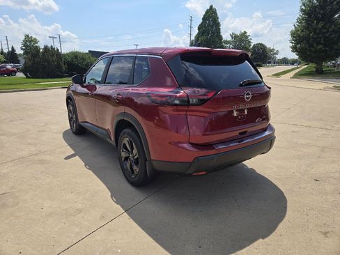 New 2026 Nissan Rogue SV w/ Cold Weather Package AWD/4WD image 6