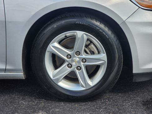 Used 2021 Chevrolet Malibu LS image 6