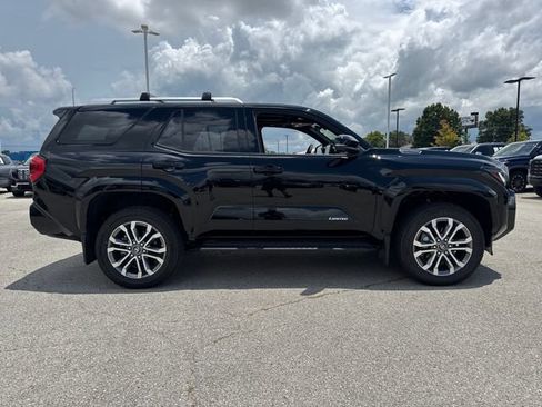 Used 2026 Toyota 4Runner Limited AWD/4WD image 7