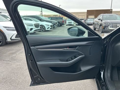 Used 2025 MAZDA MAZDA3 s image 10