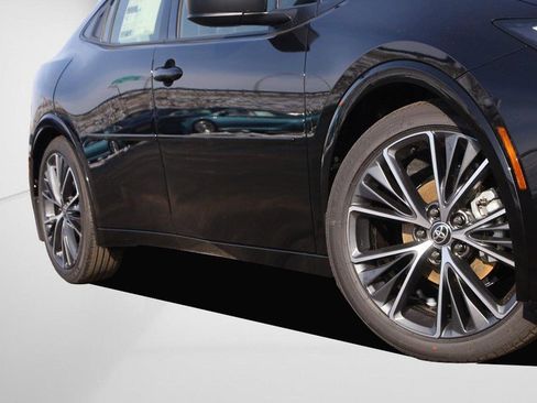 New 2026 Toyota Prius XLE image 3