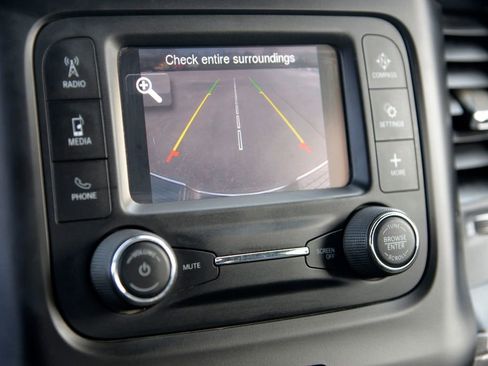 Used 2021 RAM 2500 Tradesman w/ Chrome Appearance Group AWD/4WD image 21