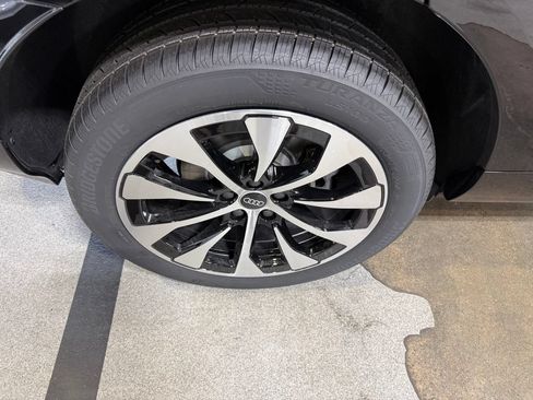 New 2026 Audi Q3 quattro 2.0T AWD/4WD image 13