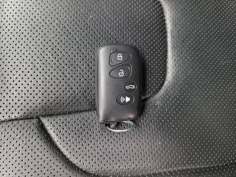 Used 2022 Hyundai Elantra Limited w/ Cargo Package FWD image 32