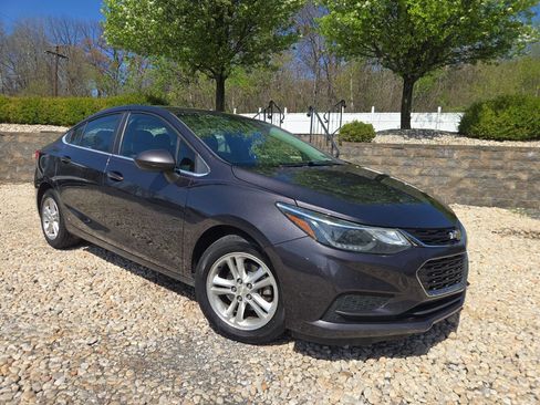 Used 2017 Chevrolet Cruze LT w/ Convenience Package image 21