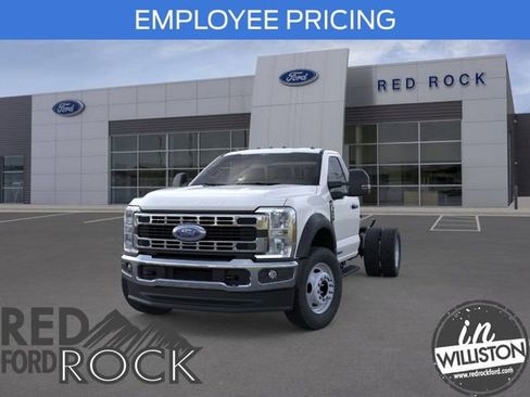 New 2025 Ford F550 4x4 Regular Cab Super Duty w/ XL Chrome Package image 3