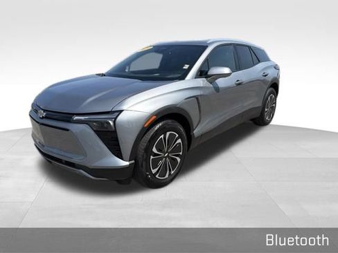 Used 2024 Chevrolet Blazer EV LT AWD/4WD image 6
