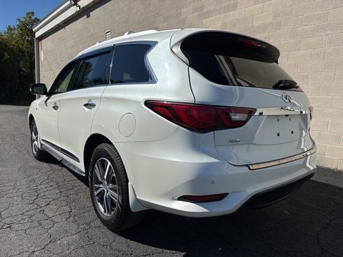 Used 2019 INFINITI QX60 Luxe w/ Essential Package image 9