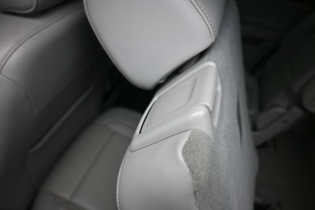 Used 2020 GMC Acadia SLT w/ Trailering Package FWD image 40
