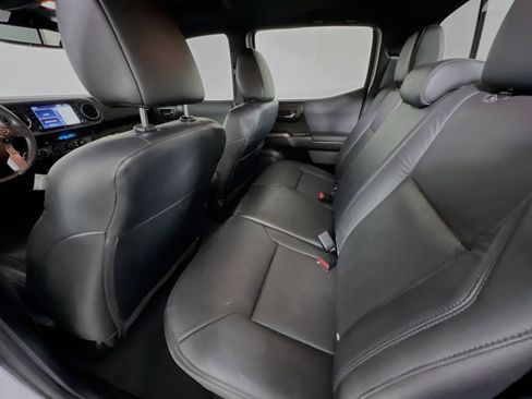 Used 2023 Toyota Tacoma TRD Sport w/ TRD Premium Sport Package image 28