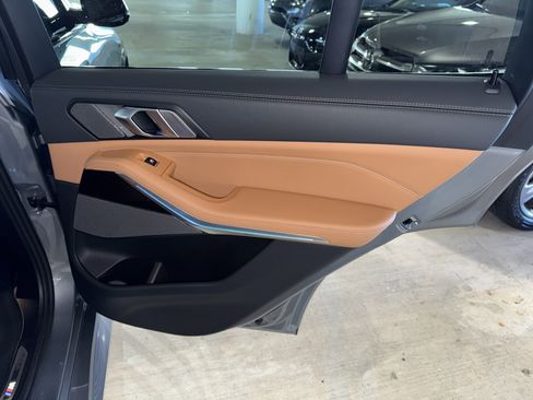 Certified 2025 BMW X5 xDrive50e w/ M Sport Package image 11