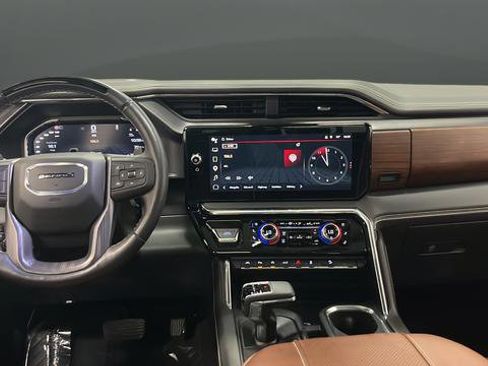 Used 2025 GMC Sierra 1500 Denali Ultimate AWD/4WD image 11