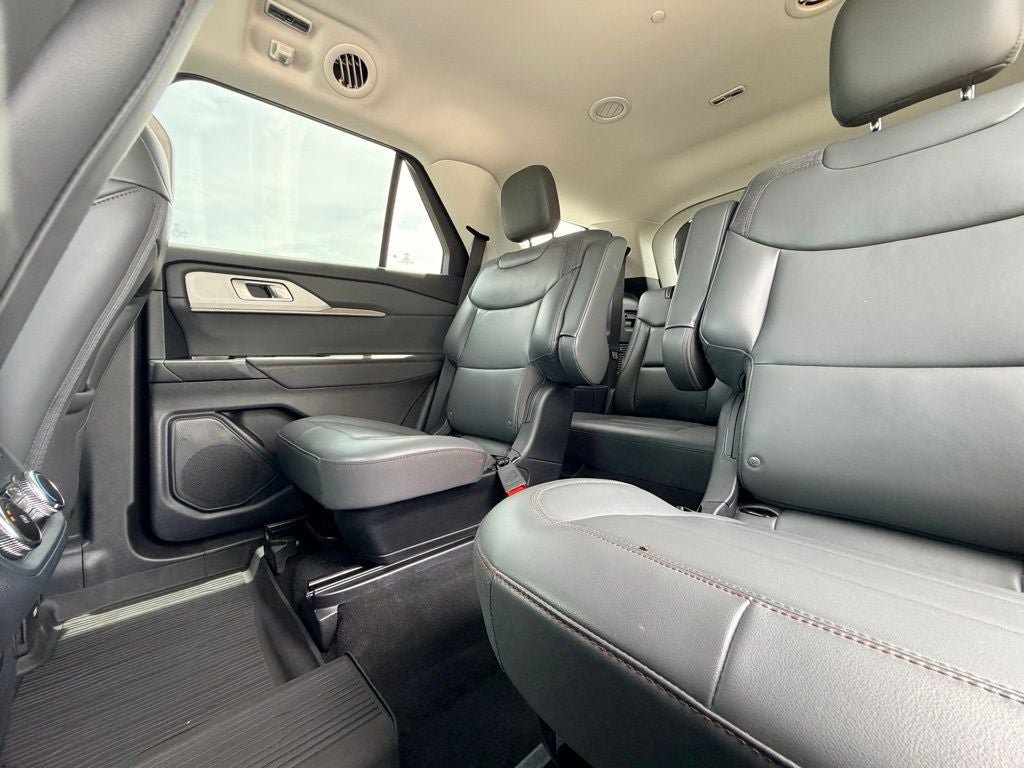New 2026 Ford Explorer Active w/ Active Comfort Package RWD image 12