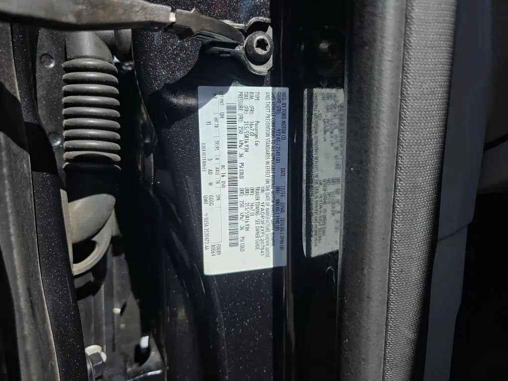 Used 2015 Ford Focus SE FWD image 40