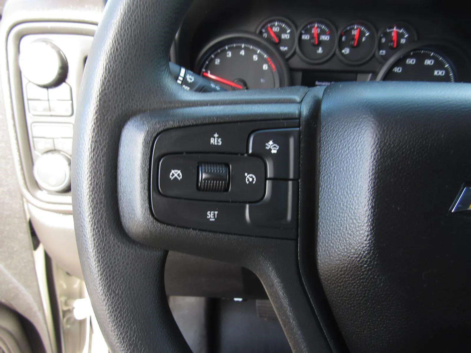 Used 2026 Chevrolet Silverado 1500 Custom AWD/4WD image 22