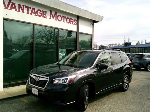 Used 2019 Subaru Forester Premium w/ All-Weather Package image 1